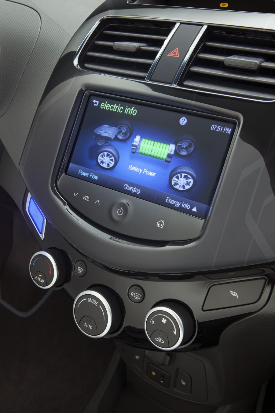  Chevrolet Spark EV 2013 года  (фото 12 из 42)
